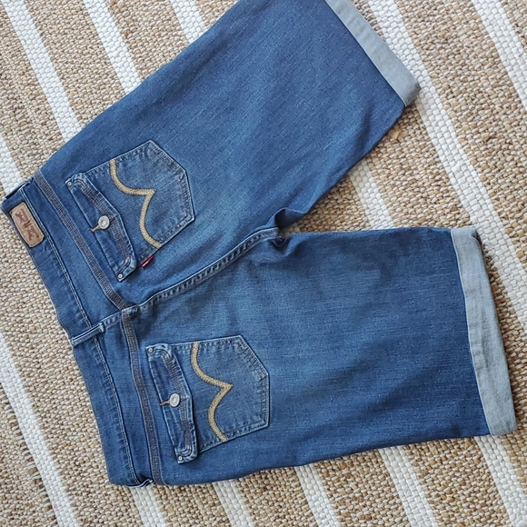 Levi's Classic Bermuda Short western pockets - Picture 6 of 10